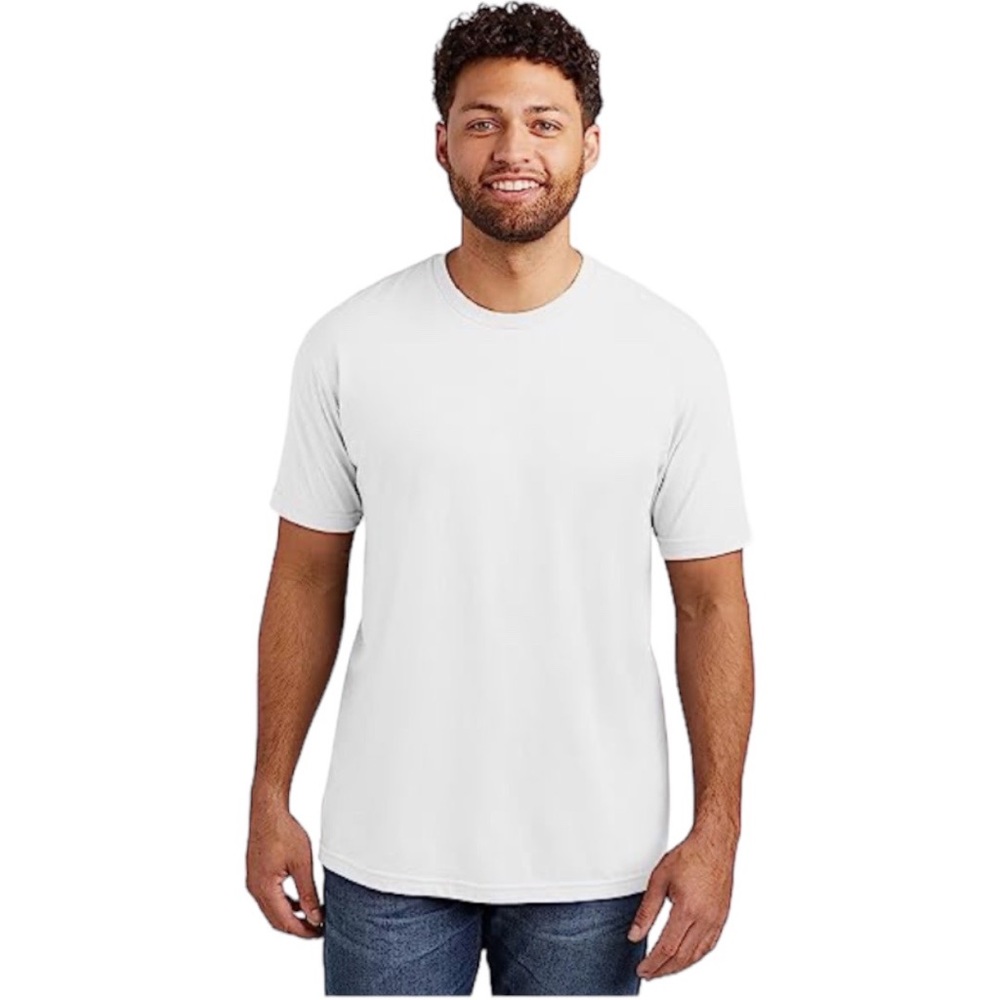 6 NWOT Gildan Men’s Tee Shirts